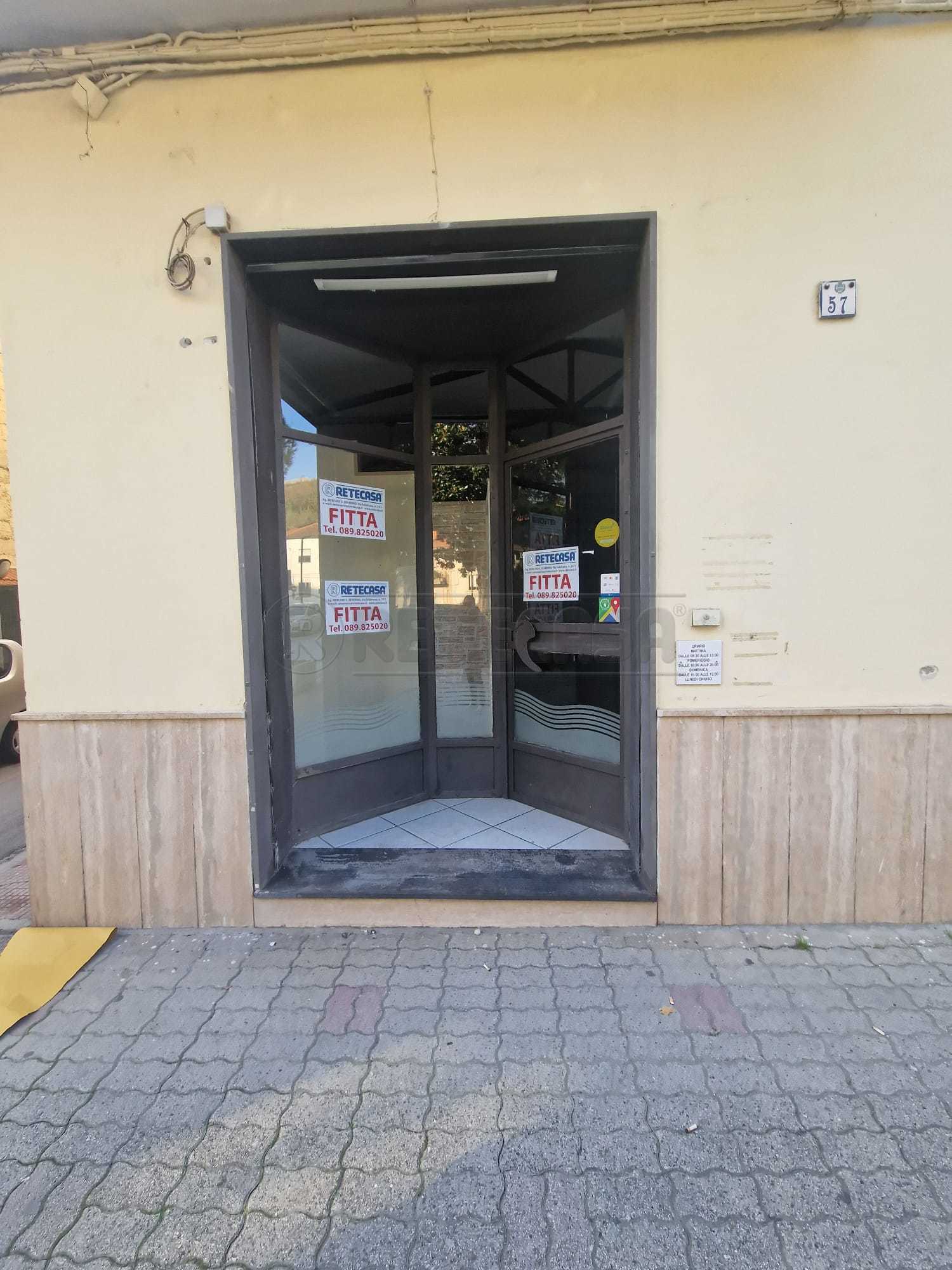Locale commerciale in affitto, Mercato San Severino centro