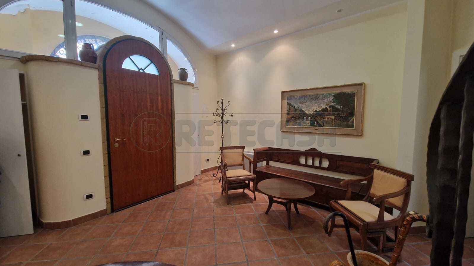 Casa indipendente con terrazzo, Fisciano penta