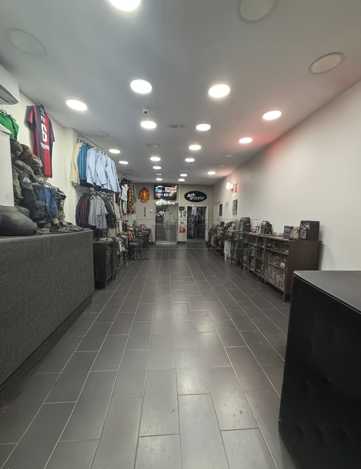 Locale commerciale in affitto, Mercato San Severino corso diaz