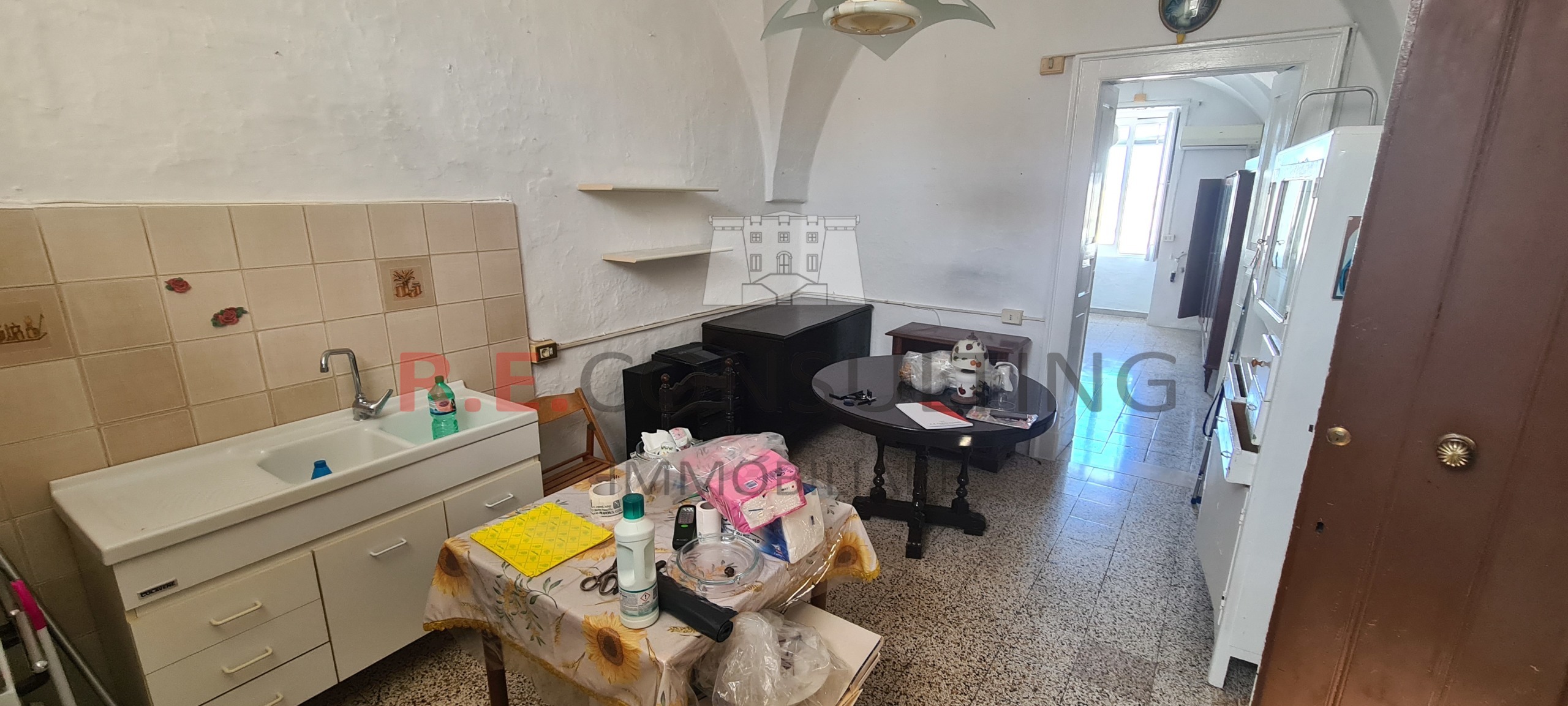 Casa indipendente da ristrutturare in vico ii mario pagano 5, Martina Franca