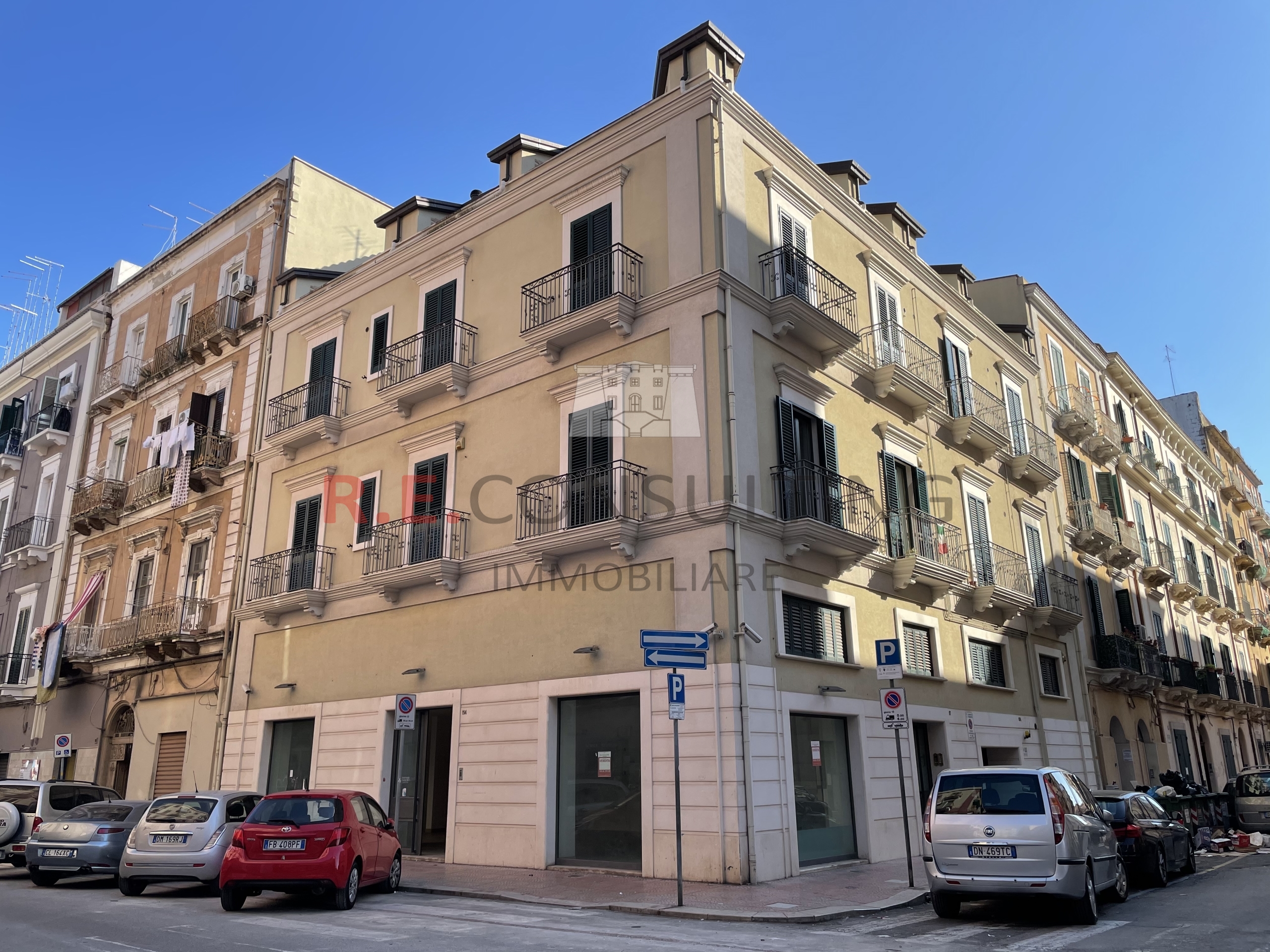 Locale commerciale in vendita in via mazzini 114, Taranto