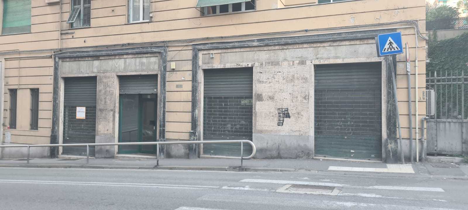 Locale commerciale in affitto in via giovanni torti 44, Genova