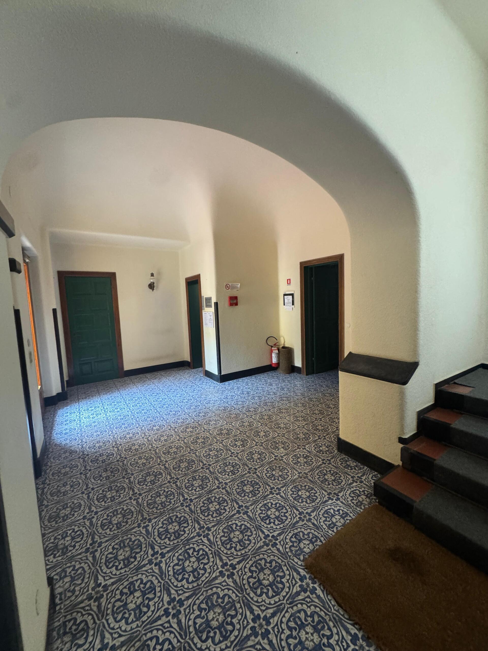 Quadrilocale con terrazzo in via del capo 2, Finale Ligure