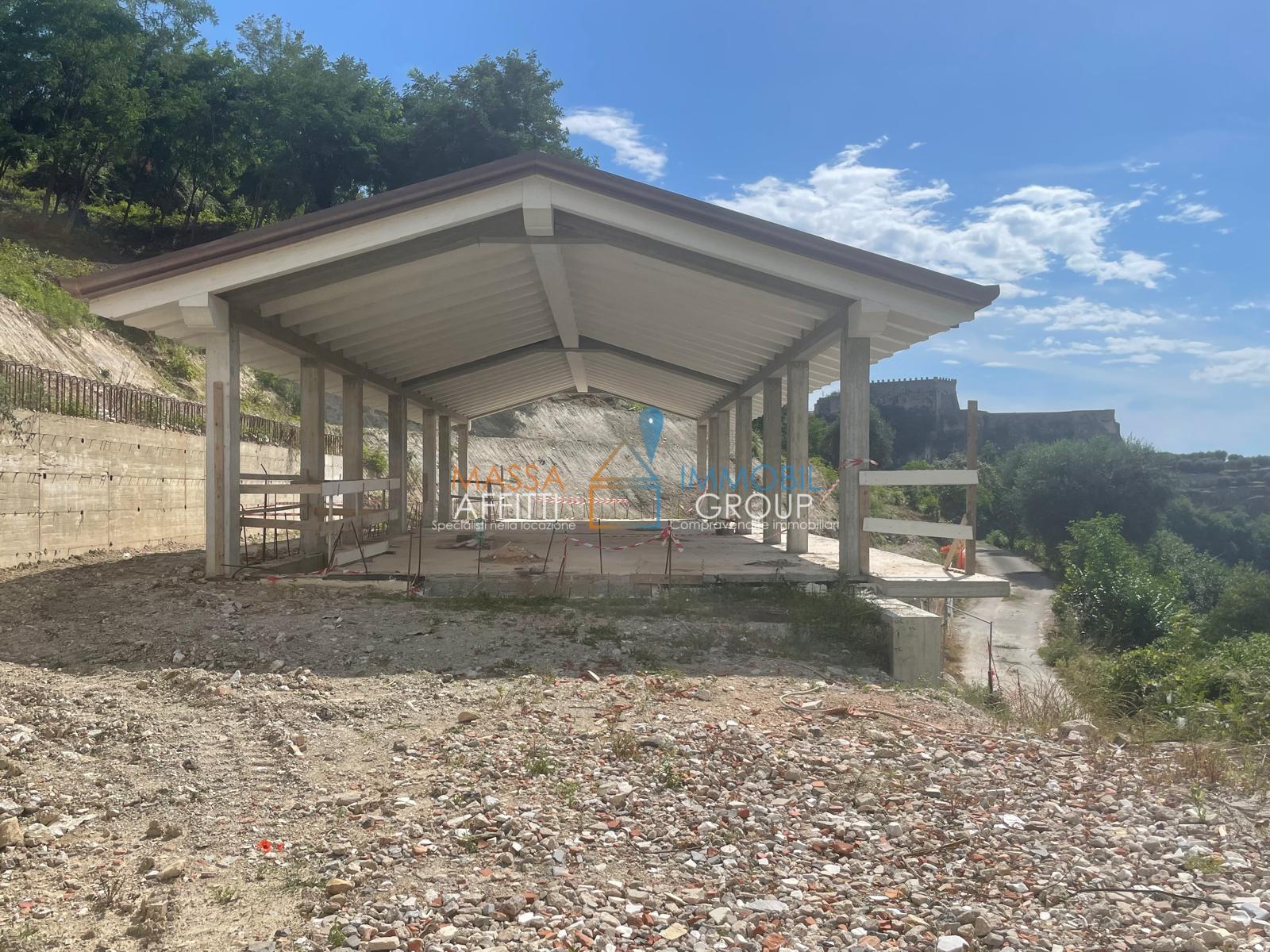 Casa indipendente con giardino in via delle grazie 8, Massa