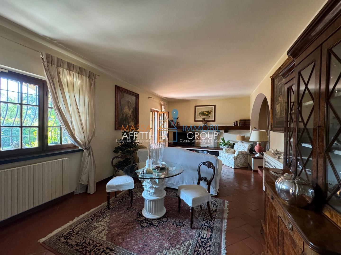 Villa con giardino in via rosseti e bandini 55, Forte dei Marmi