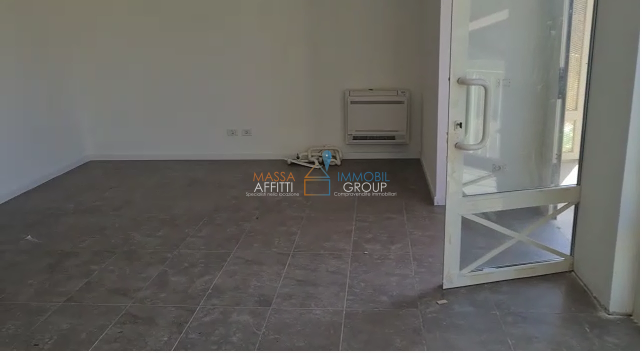 Locale commerciale classe A3 in via dante alighieri 30, Montignoso