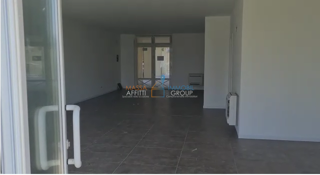 Locale commerciale classe A3 in via dante alighieri 30, Montignoso