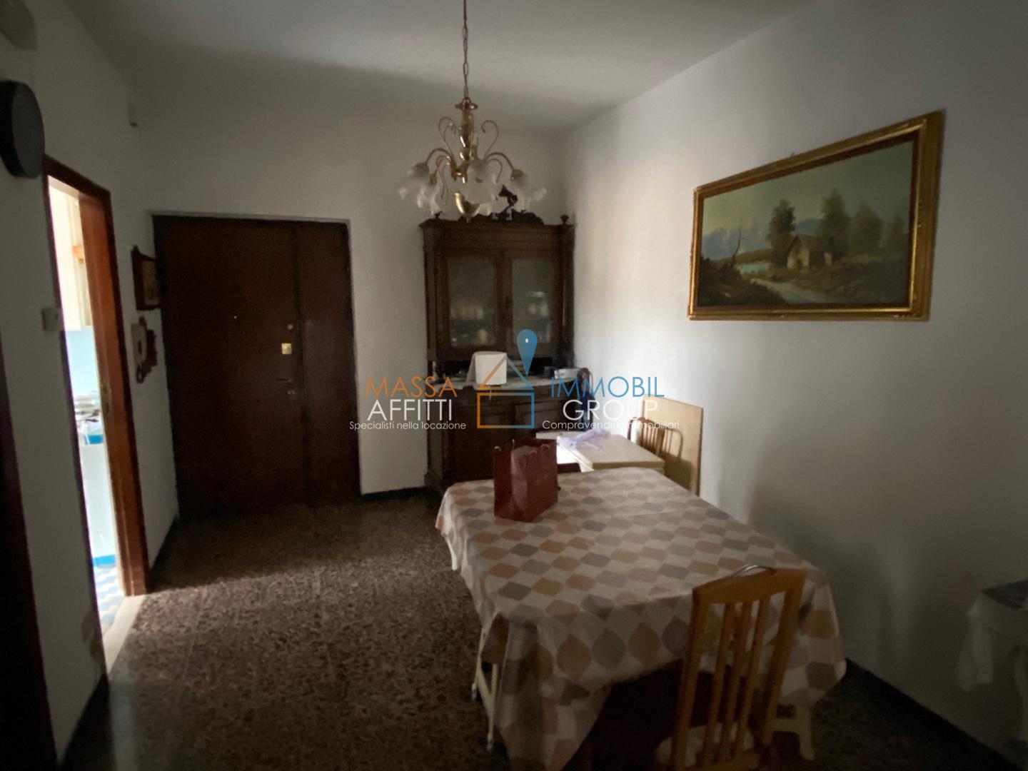 Appartamento in vendita in viale stazione 161, Massa