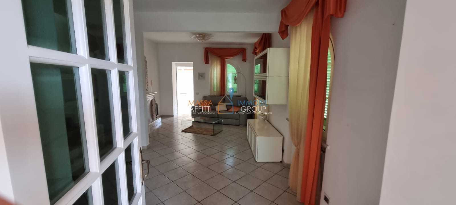 Casa indipendente con giardino in via san francesco 1, Carrara