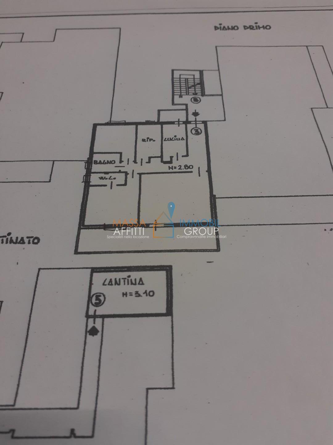 Appartamento con giardino in via antonio pacinotti 3d, Massa