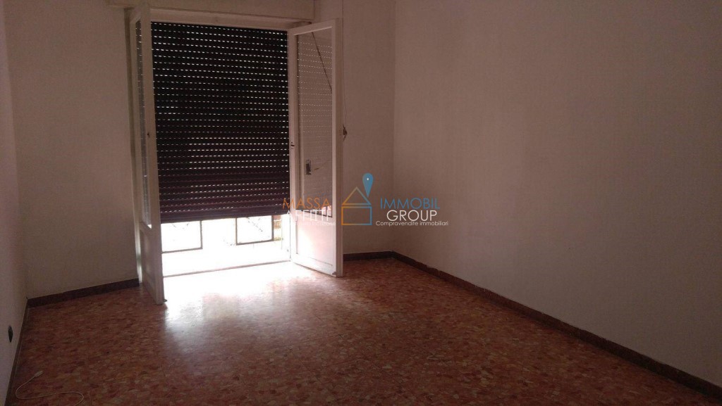 Appartamento da ristrutturare in via giovanni pascoli 48a, Massa