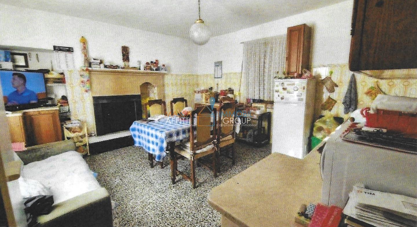Casa indipendente con giardino in via salicera 27, Massa