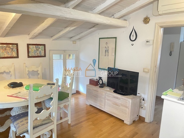 Mansarda in vendita in via s. stagi 44b, Forte dei Marmi