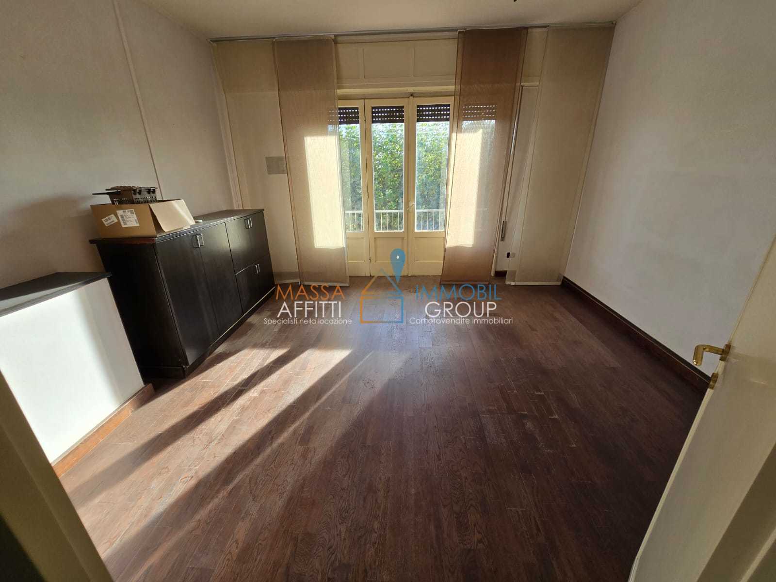 Ufficio in affitto in via s. stagi 3, Forte dei Marmi