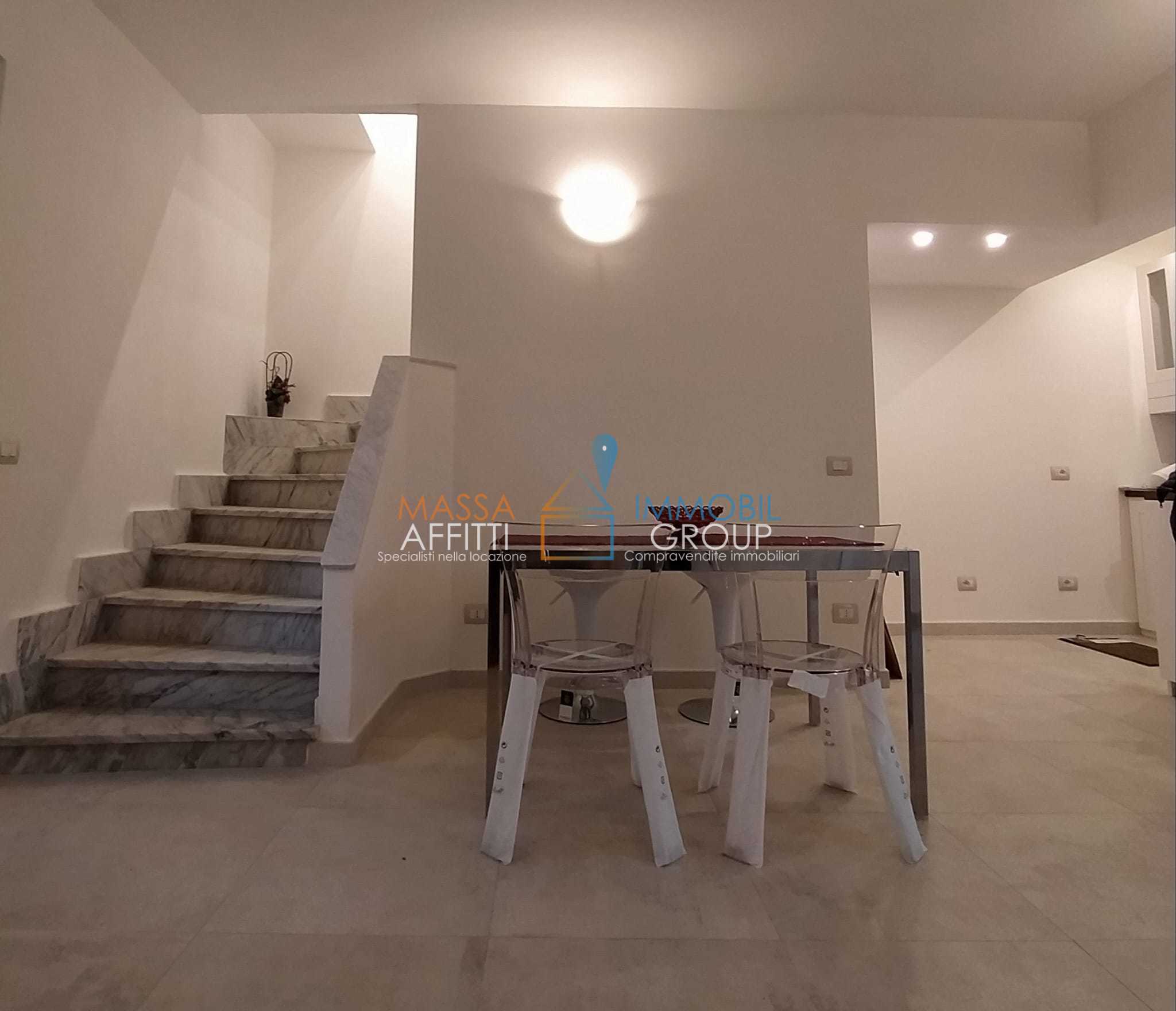 Casa indipendente con giardino in via poggiolo 5, Massa