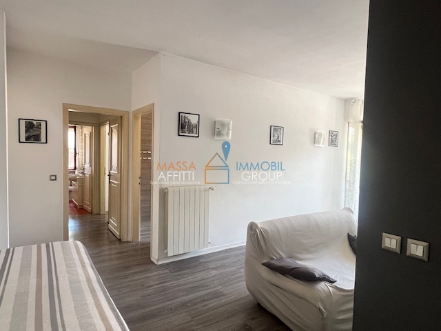 Trilocale con terrazzo in via pisa 36, Massa