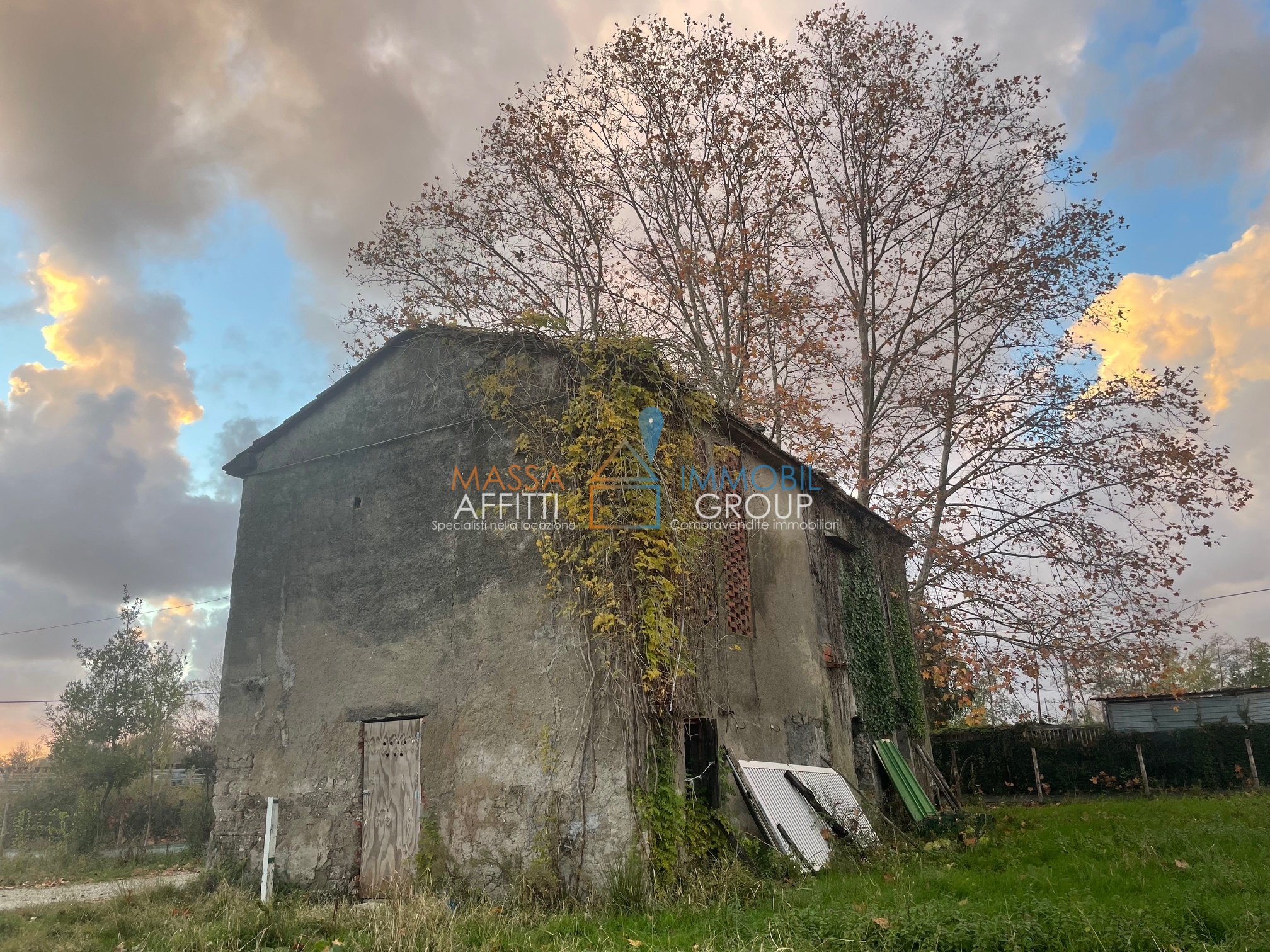 Rustico con giardino in via san cristoforo 129, Massa