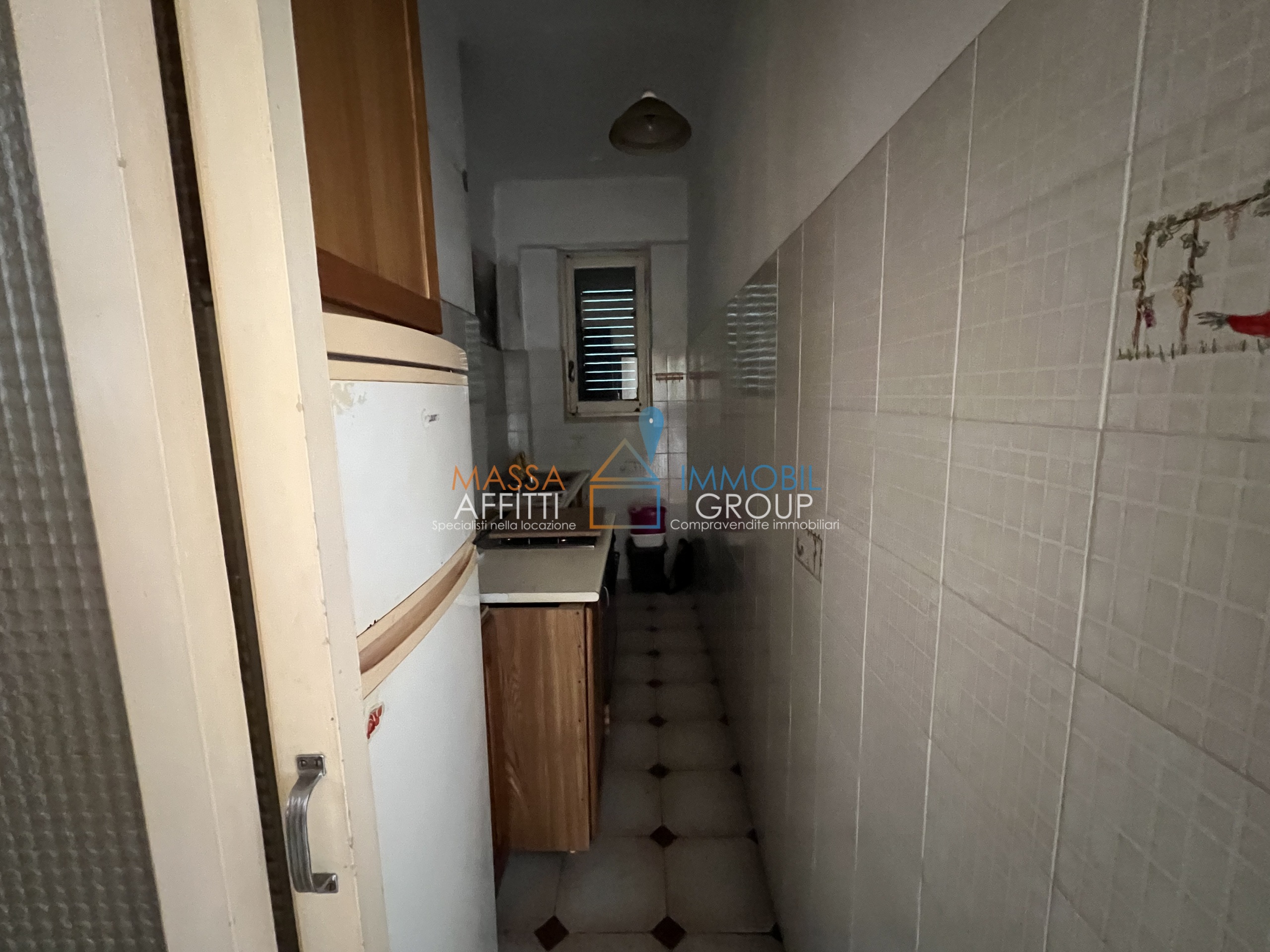 Quadrilocale da ristrutturare in via g. carducci 169, Massa