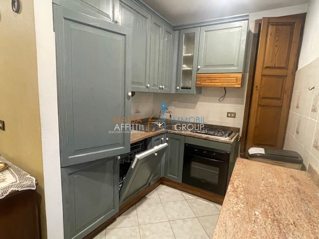 Quadrilocale con terrazzo in via candia 5a, Carrara