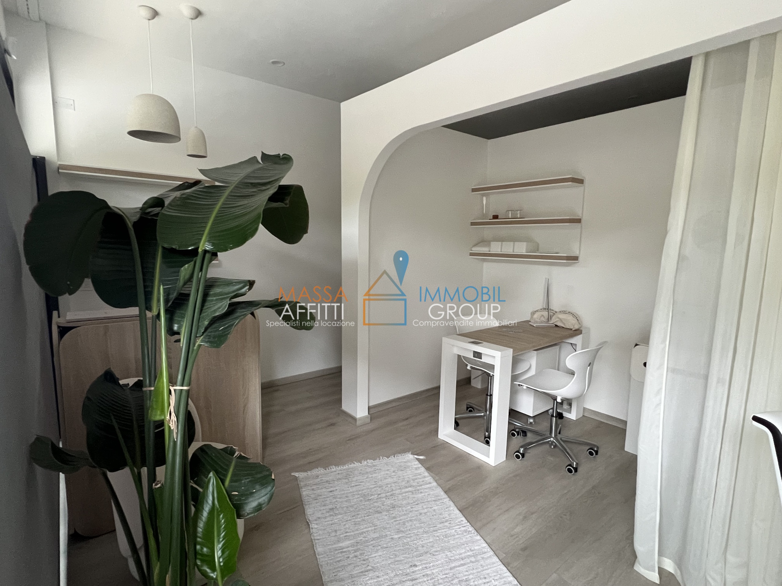 Locale commerciale nuova in viale roma 203, Massa