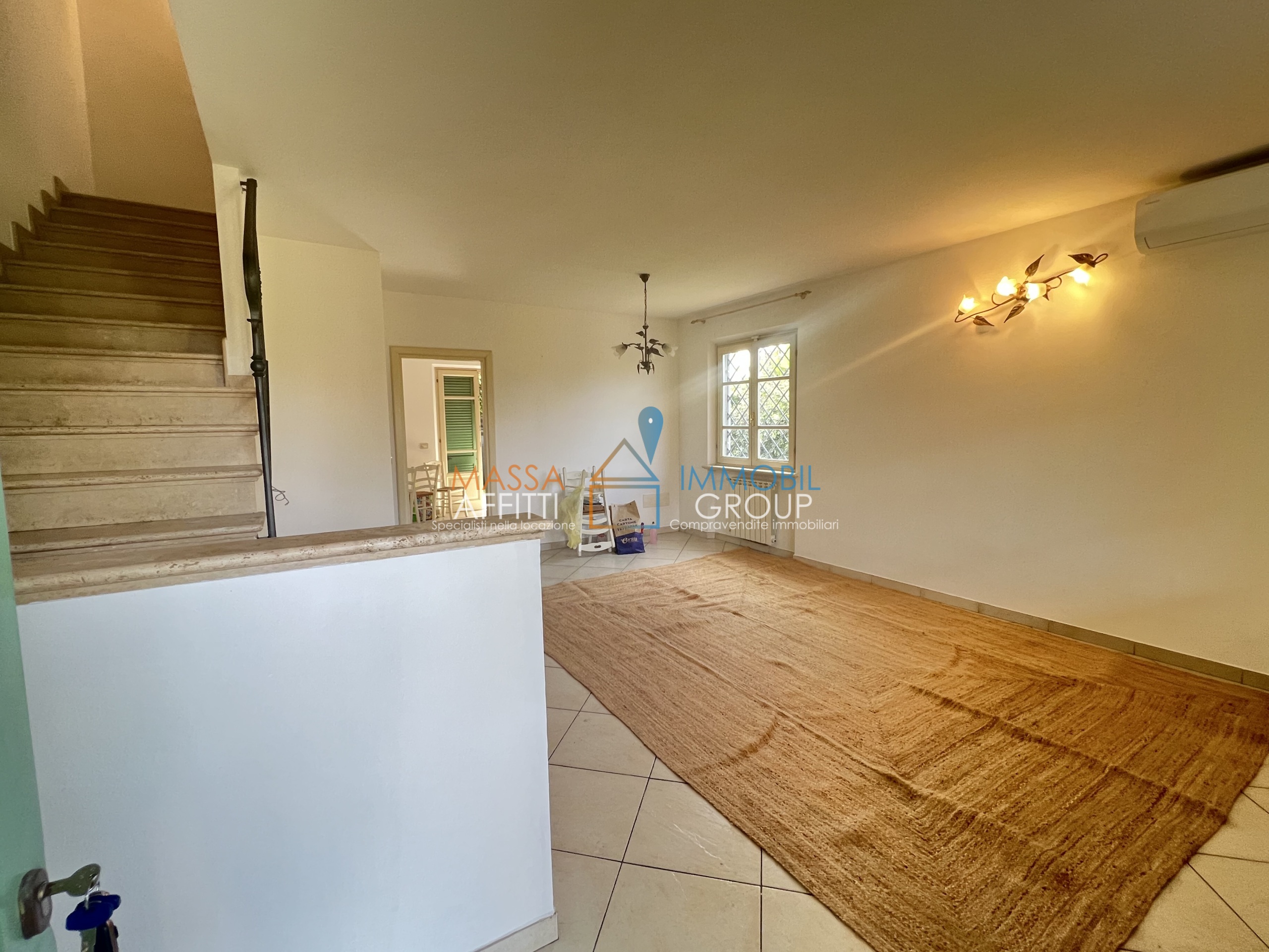 Villetta a schiera con giardino in via michelangelo buonarroti 134, Forte dei Marmi