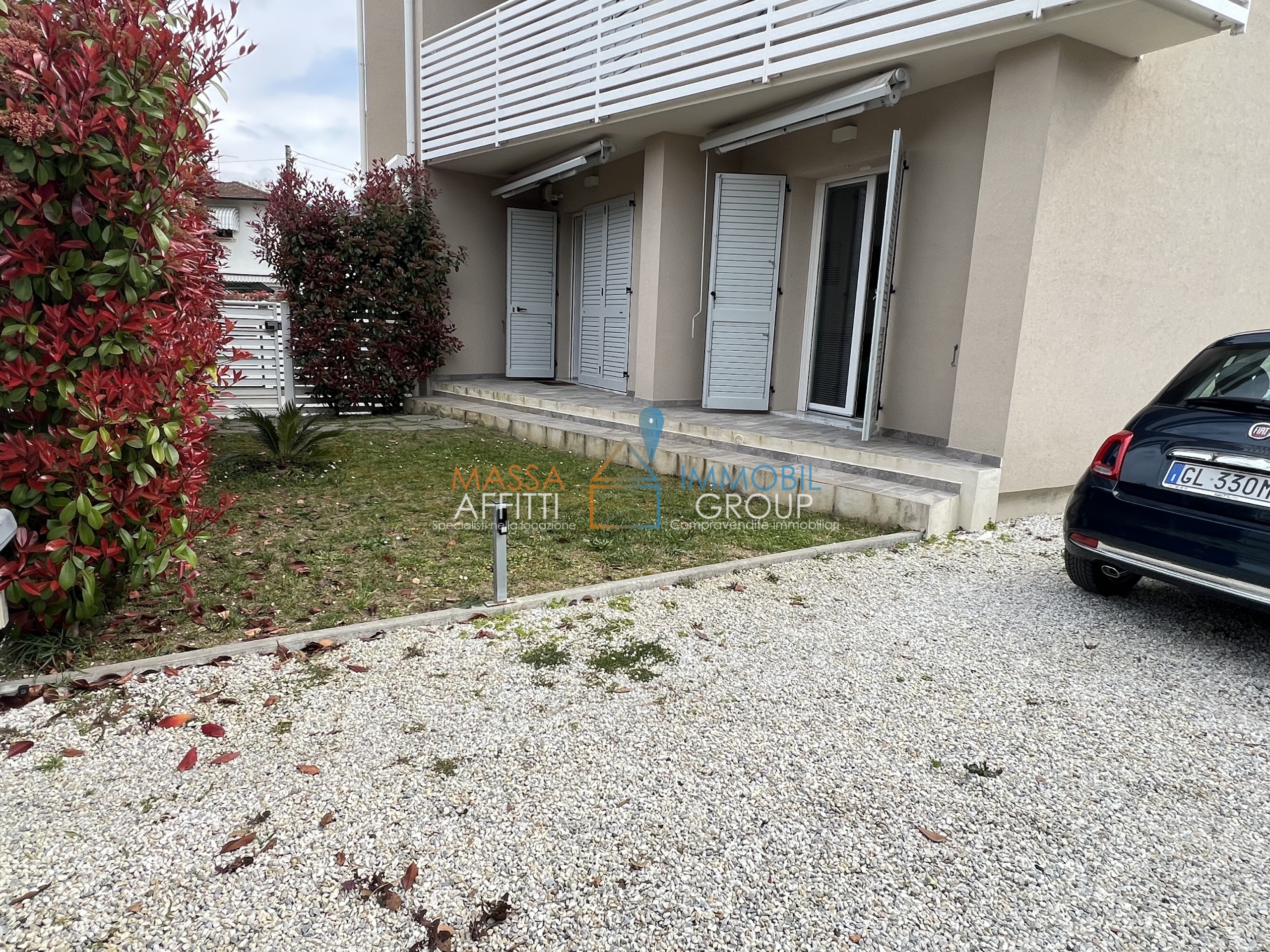 Appartamento con giardino in via cateratte 81, Montignoso