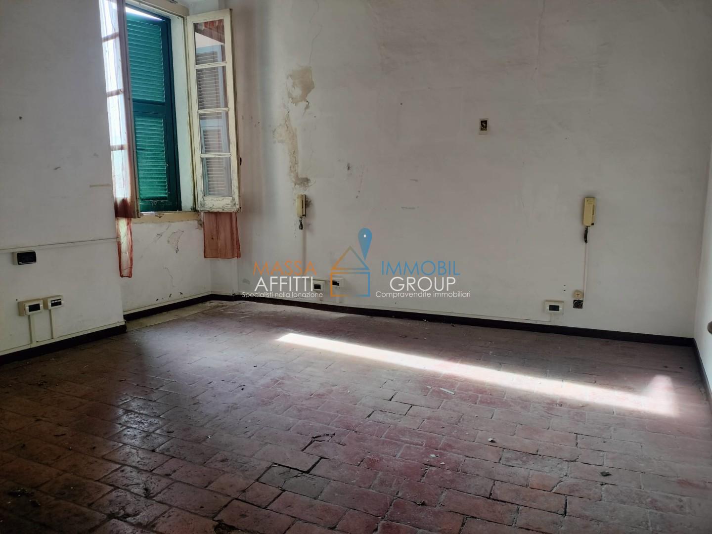 Appartamento da ristrutturare in via mario bigini 22, Massa