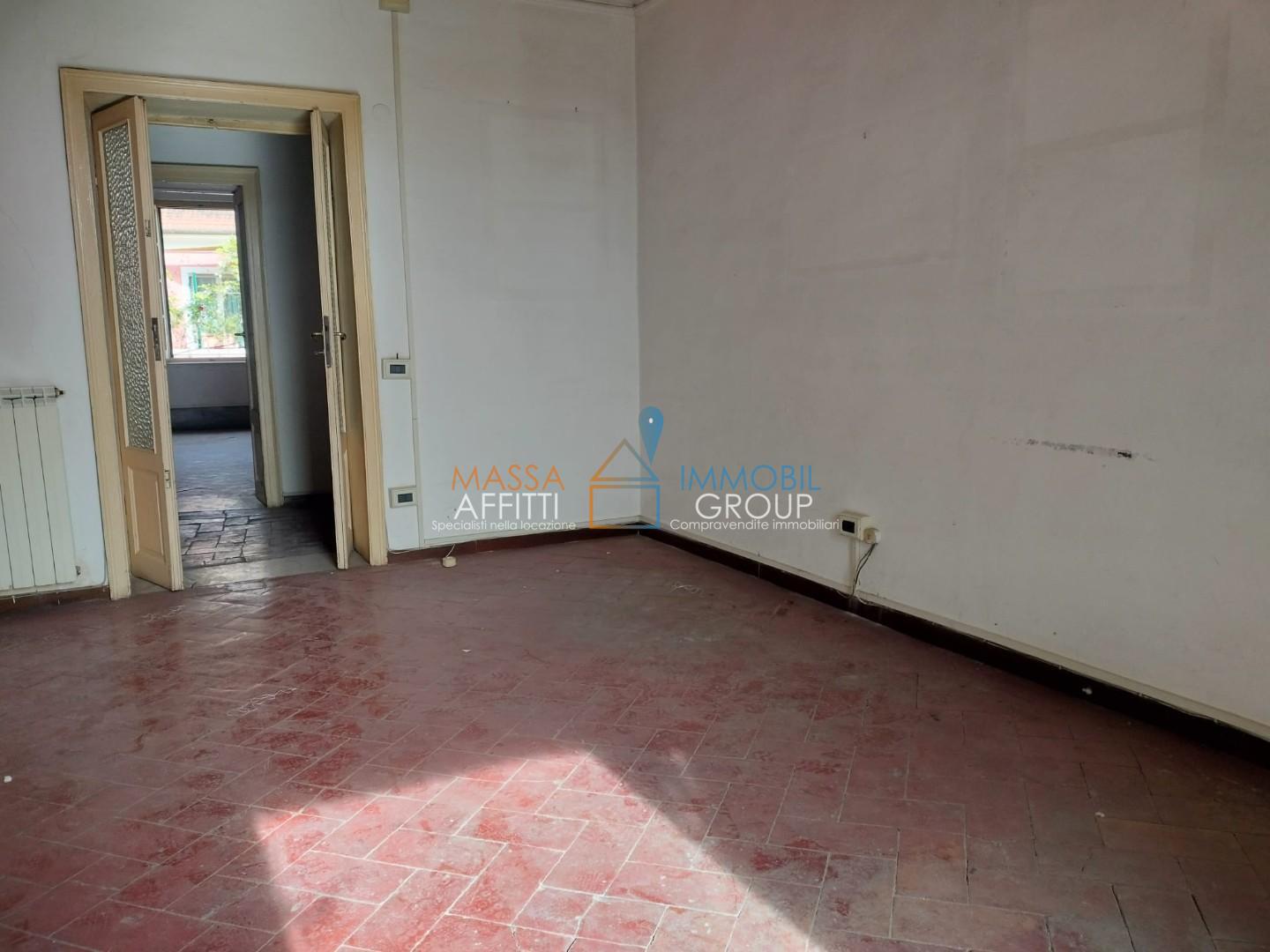 Appartamento da ristrutturare in via mario bigini 22, Massa