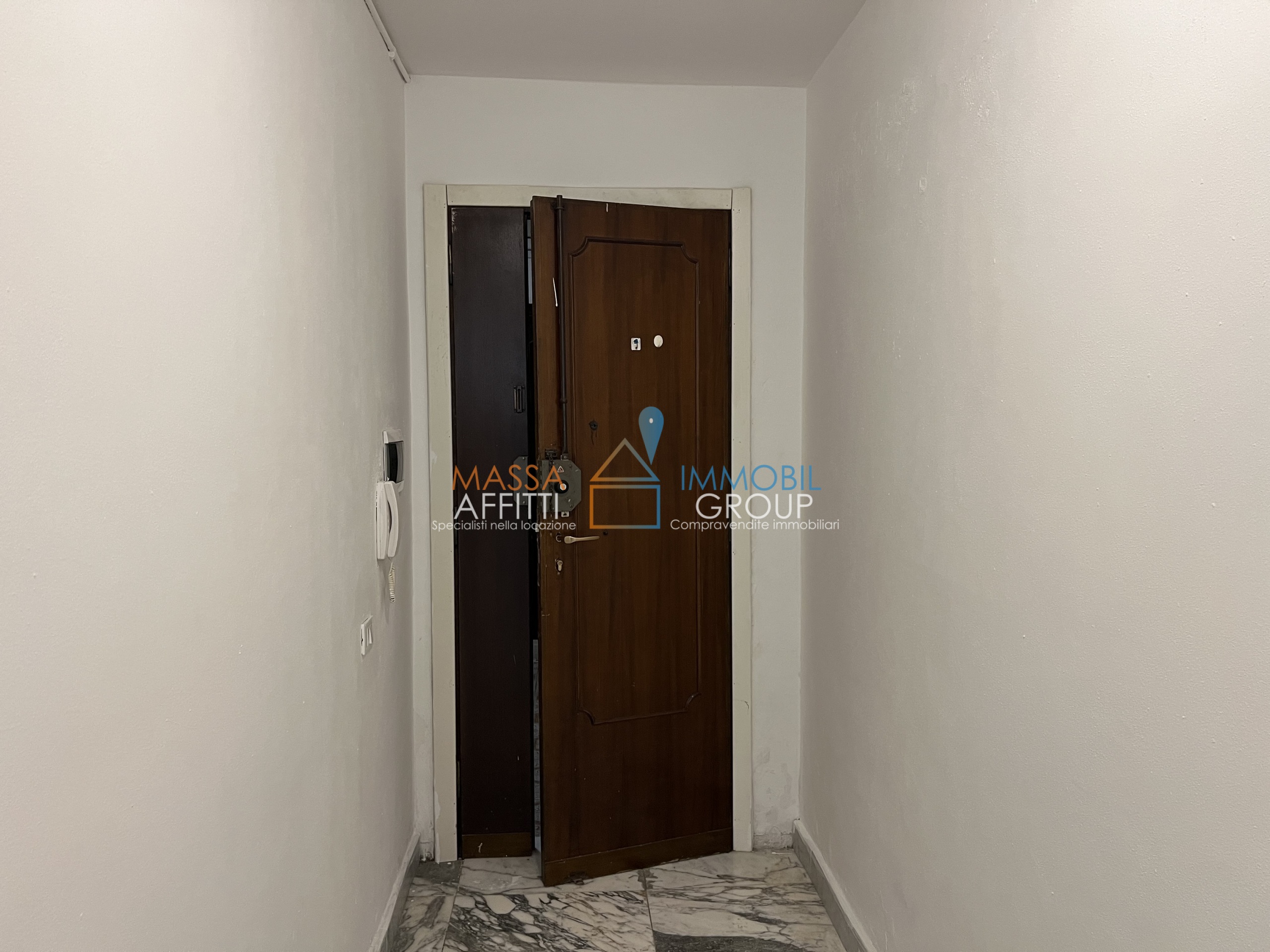 Trilocale da ristrutturare in via garibaldi 27, Carrara
