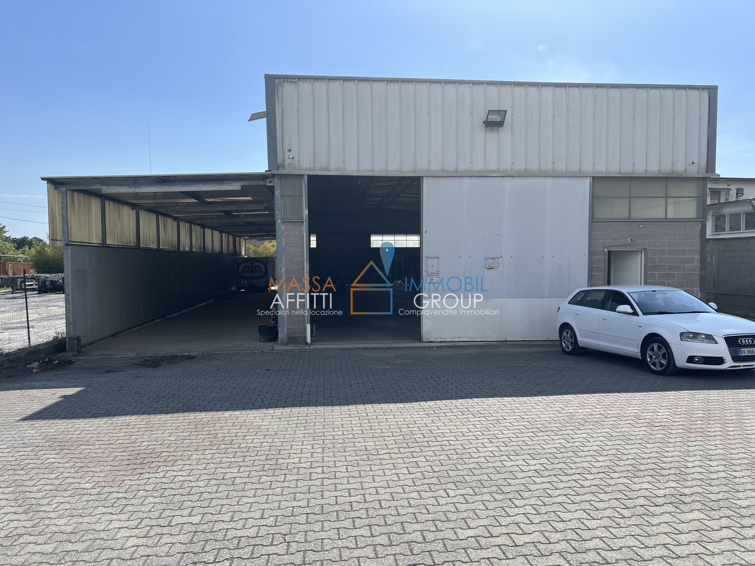 Capannone in vendita in via provinciale avenza-massa 194, Carrara