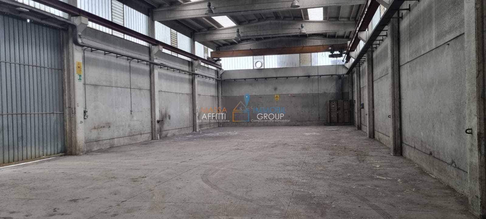 Capannone in affitto in via longobarda 19, Massa
