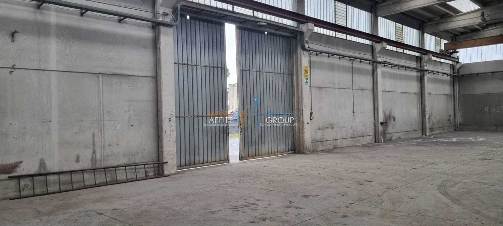 Capannone in affitto in via longobarda 19, Massa