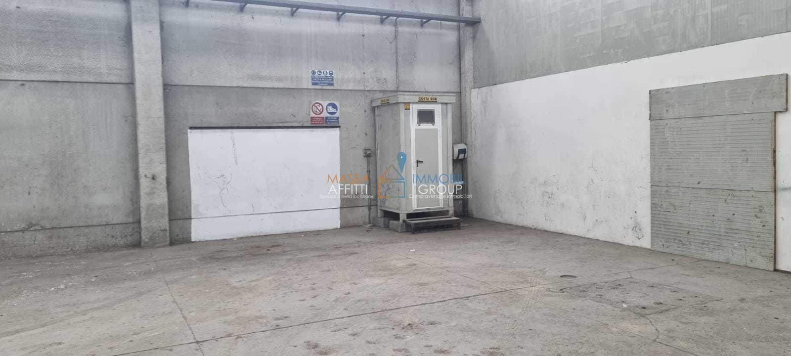 Capannone in affitto in via longobarda 19, Massa