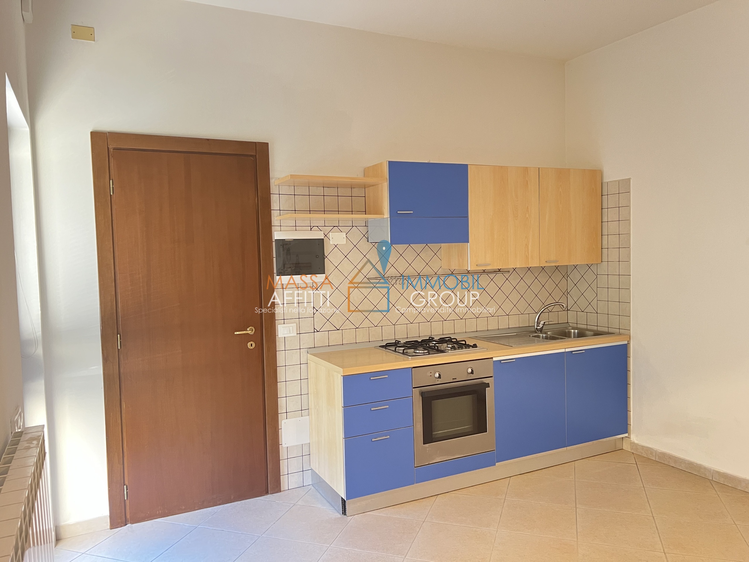 Trilocale in vendita in viale giacomo puccini 4, Massa