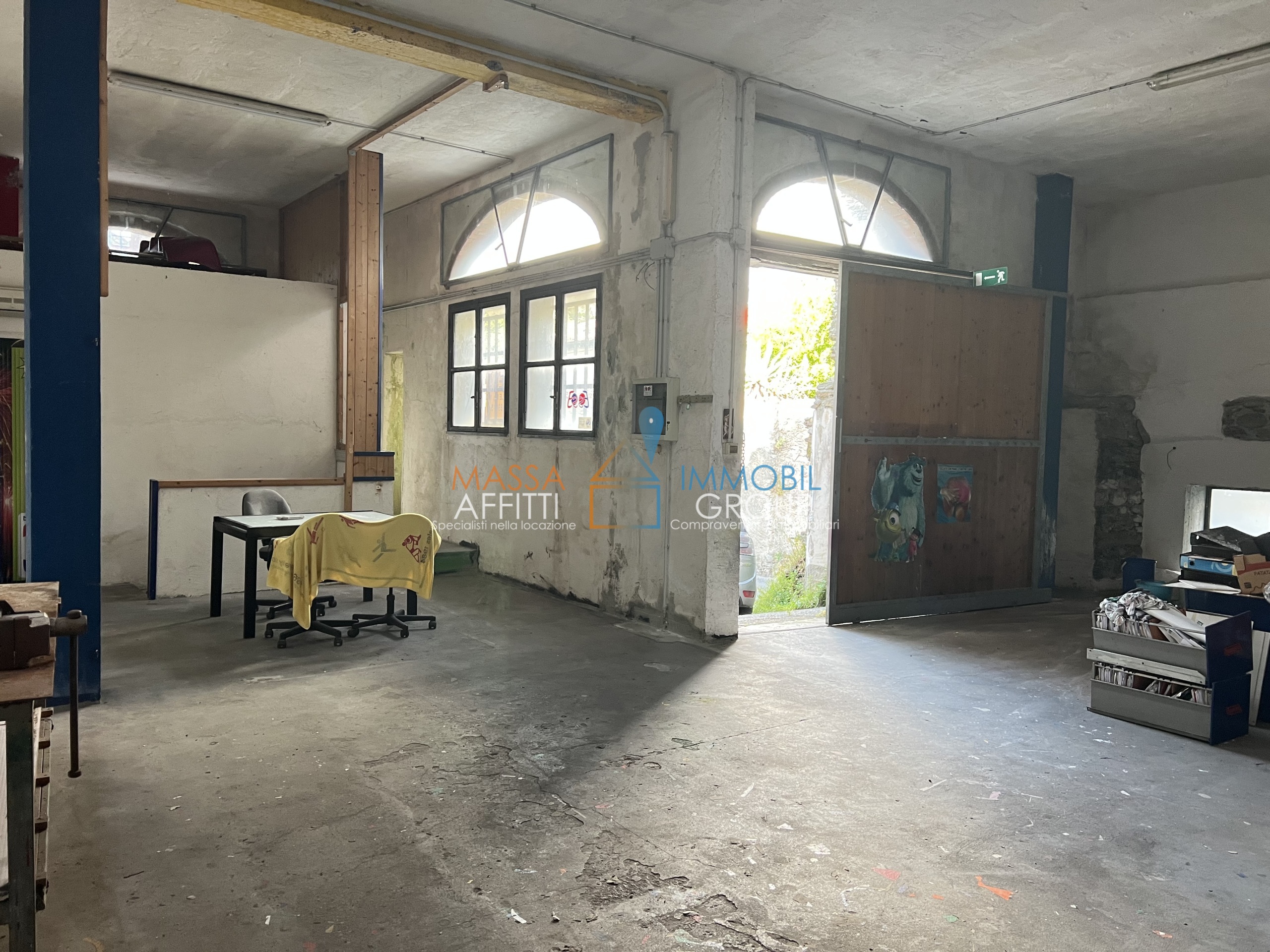 Magazzino in vendita in via crocello 8, Massa