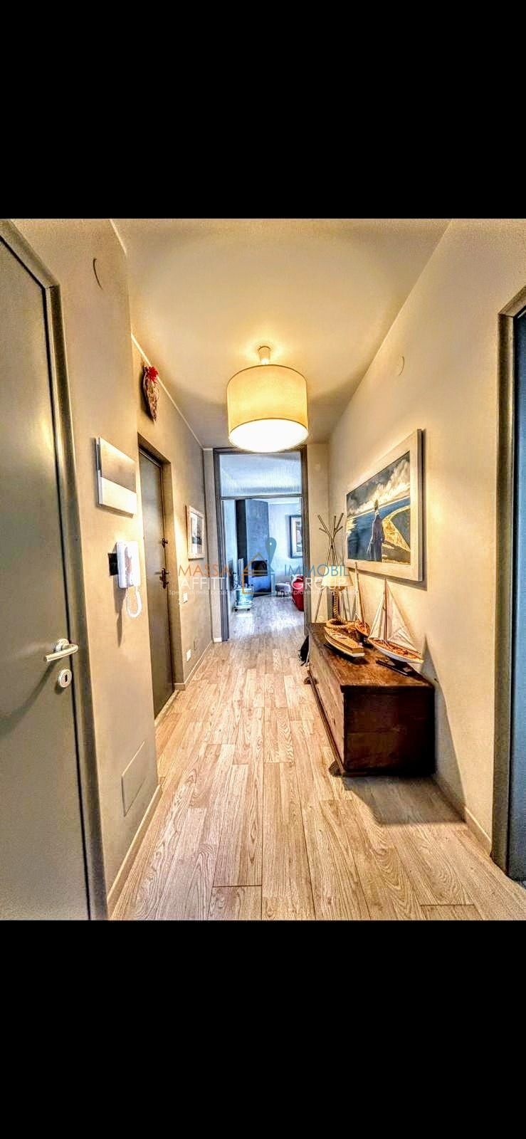 Attico vista mare in via genova 21, Carrara
