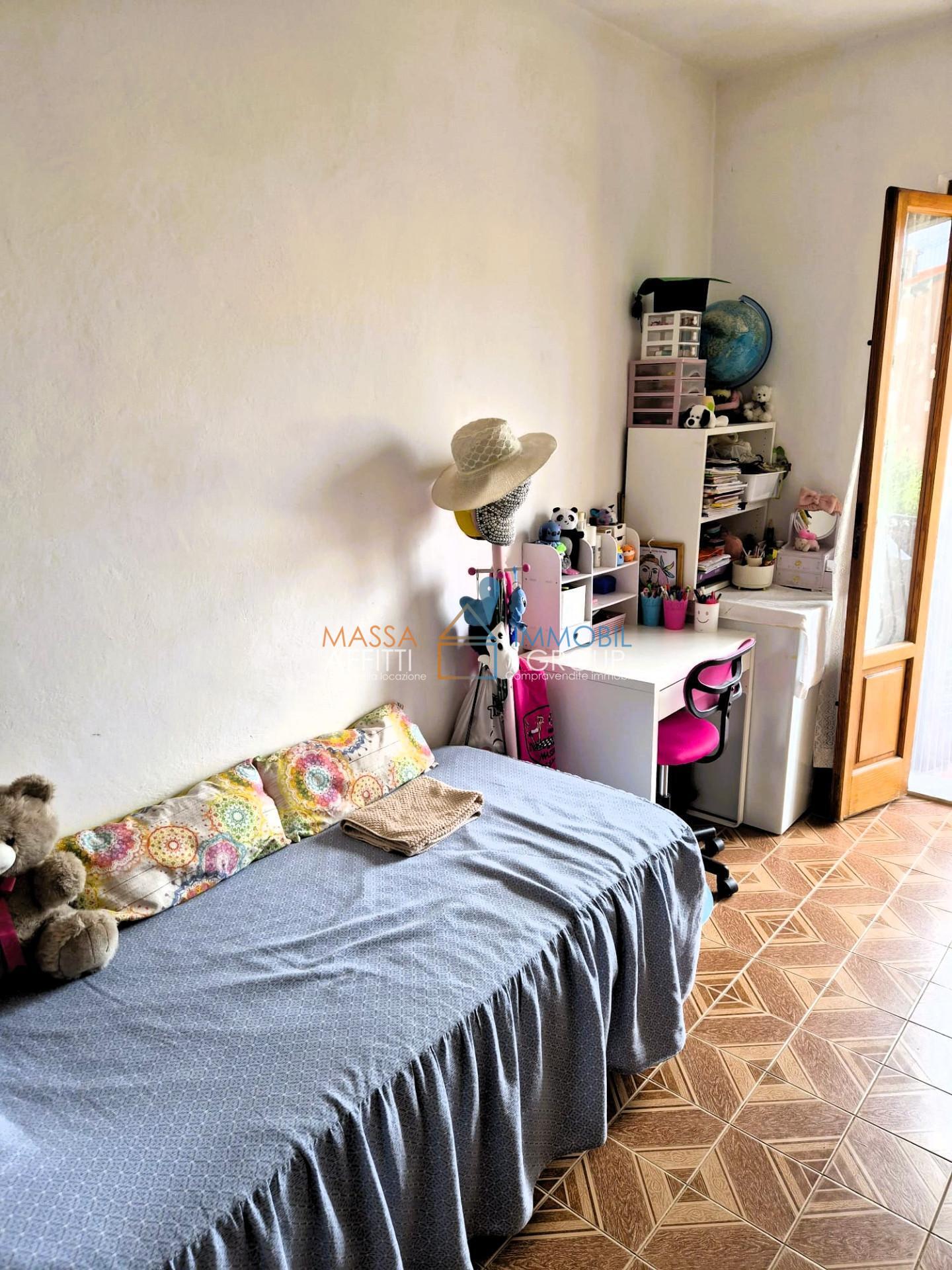 Casa indipendente in vendita in via tecchie 37, Massa