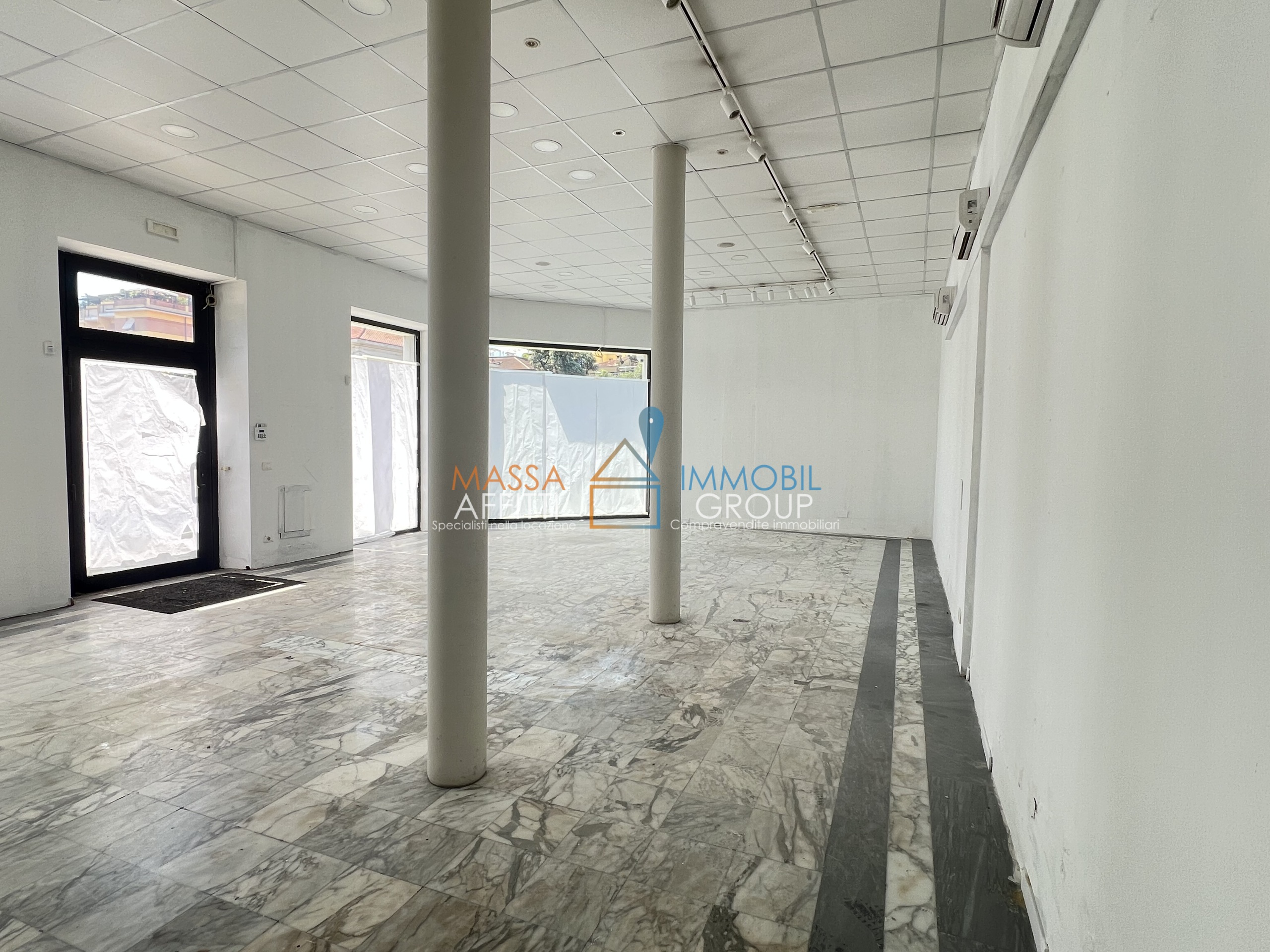 Locale commerciale in affitto in viale xx settembre 199, Carrara