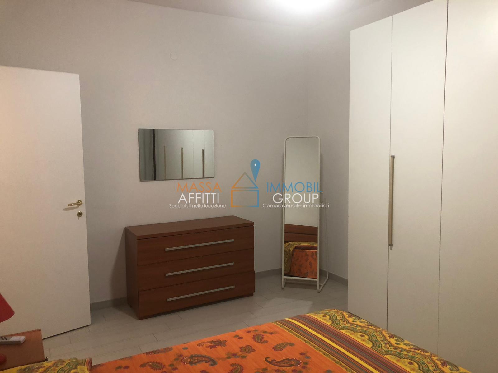 Trilocale con terrazzo in via zolezzi 58, Massa