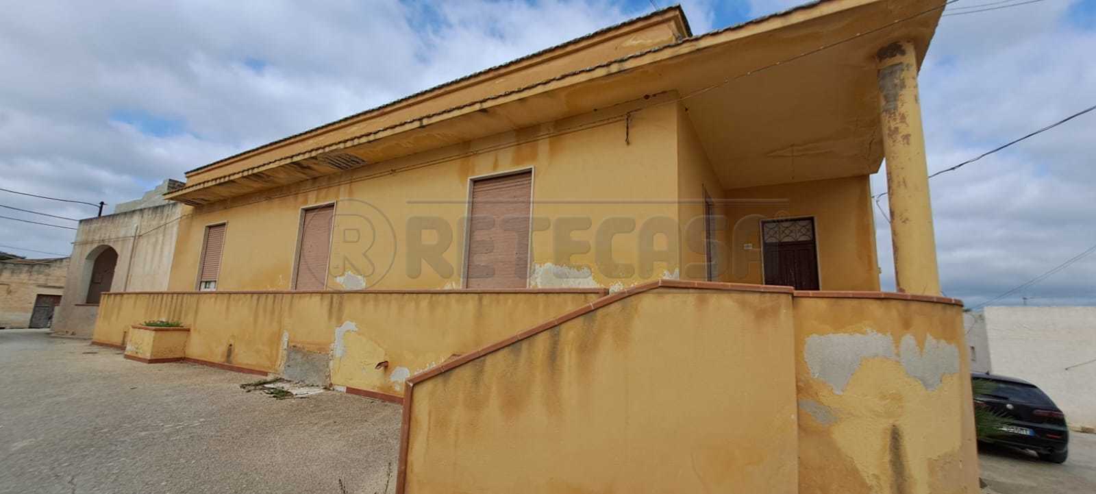 Casa indipendente con box in contrada perino, Marsala