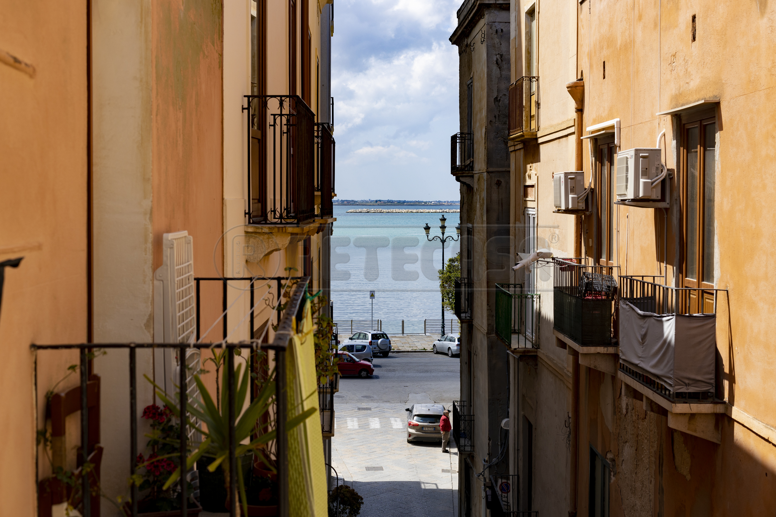 Appartamento vista mare in via serisso snc, Trapani