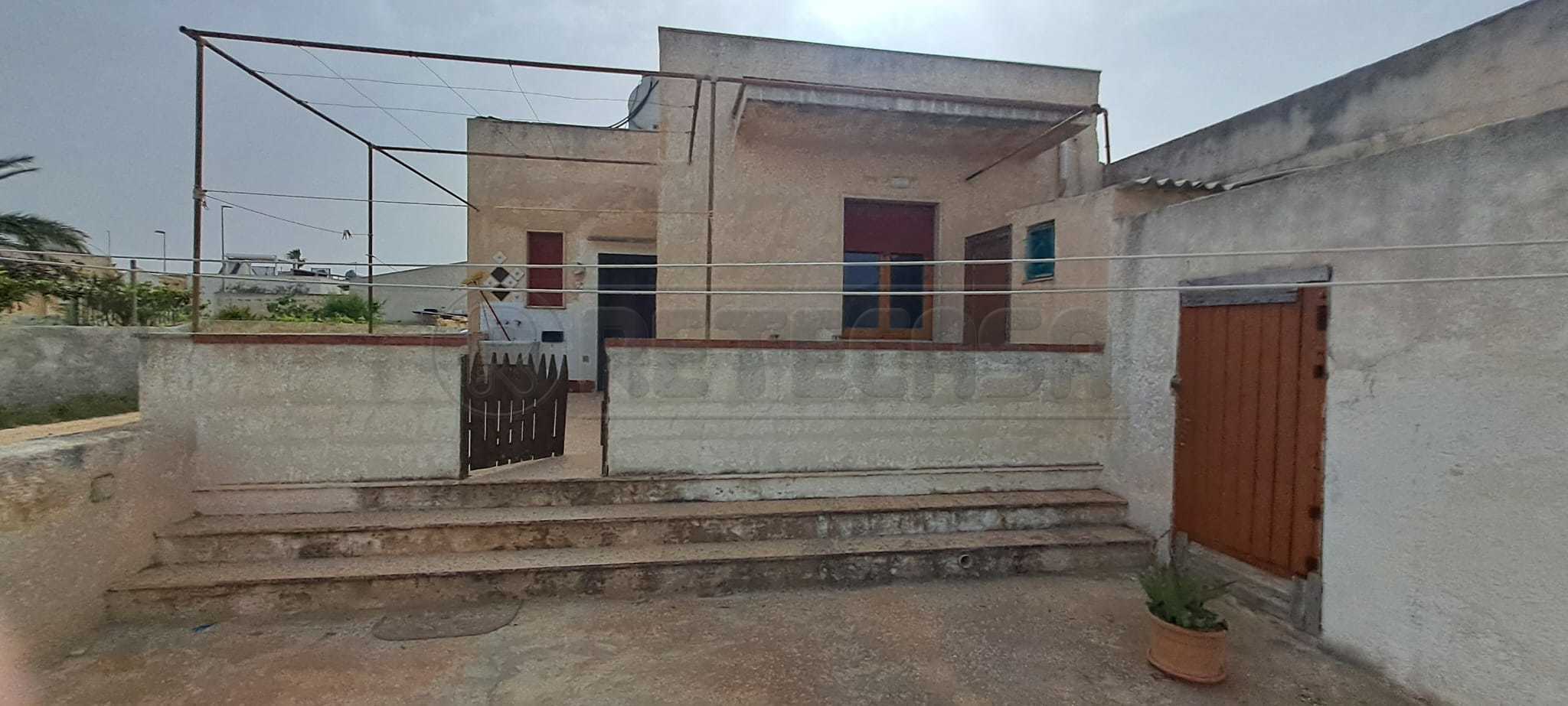 Casa indipendente da ristrutturare a Petrosino