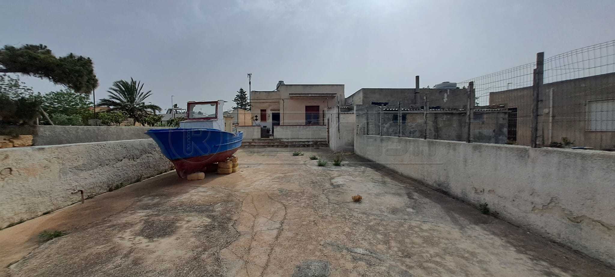 Casa indipendente da ristrutturare a Petrosino