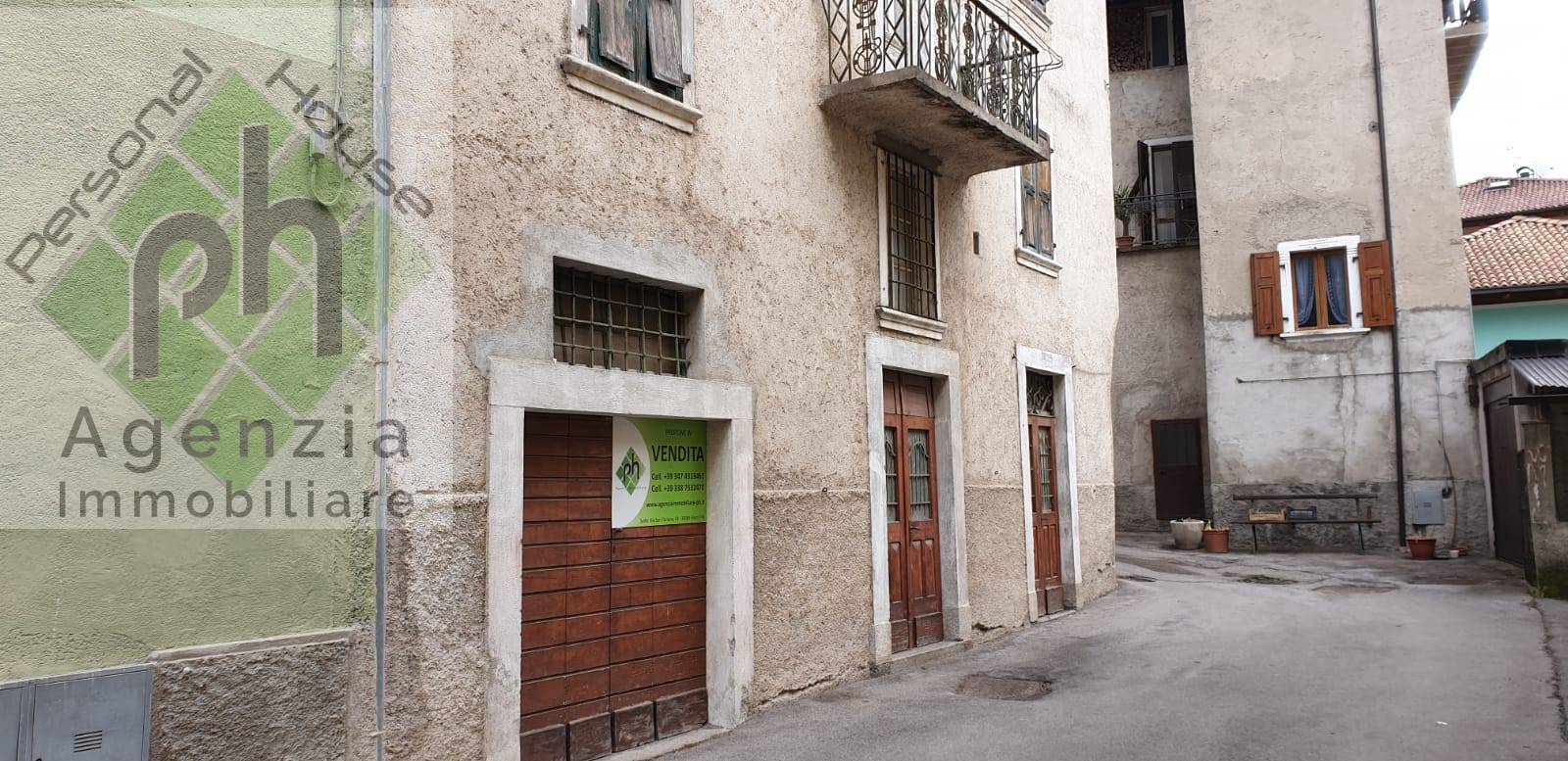 Rustico in vendita a Borgo Chiese