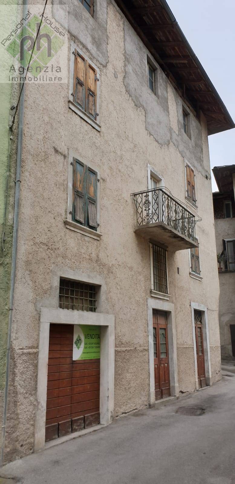 Rustico in vendita a Borgo Chiese