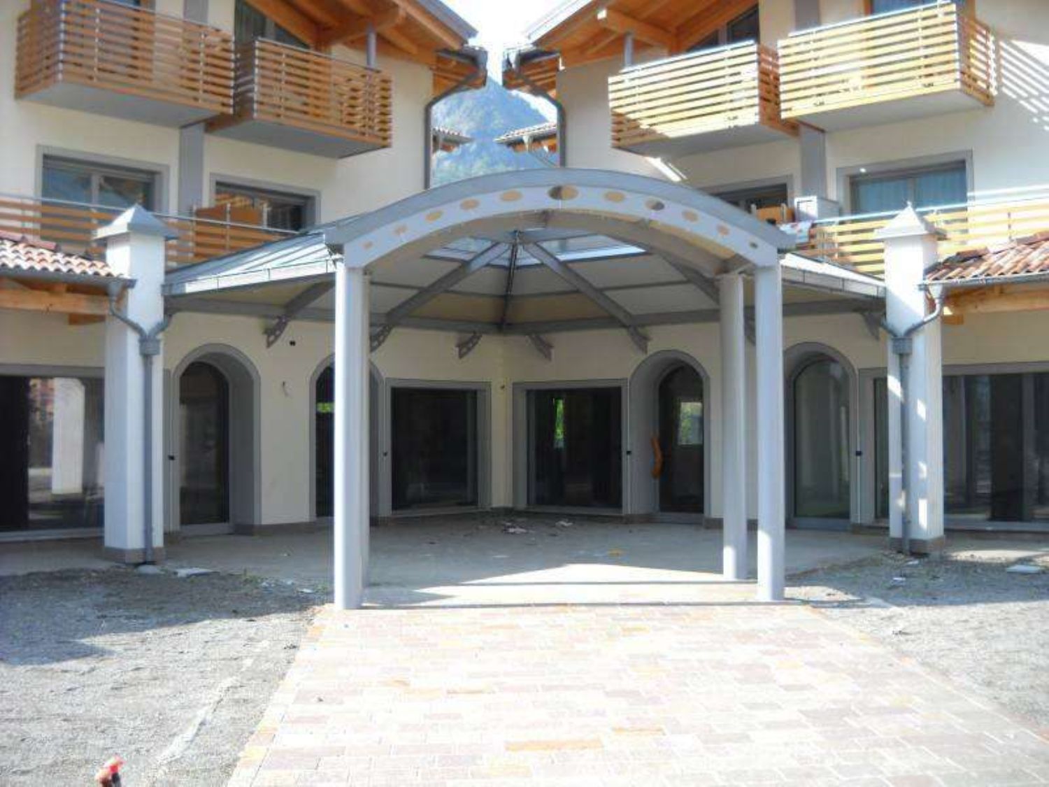 Locale commerciale in vendita a Storo