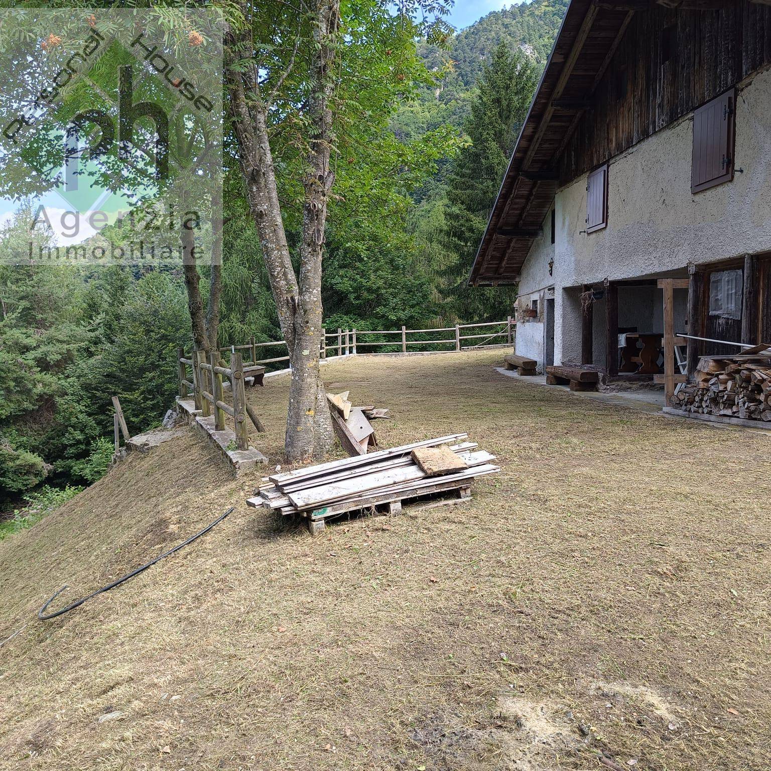 Casa singola in vendita a Borgo Chiese