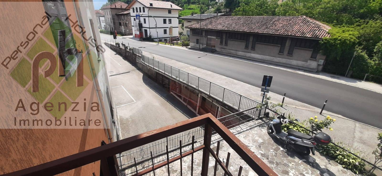 CASA SINGOLA ANCHE FRAZIONABILE in vendita a Bagolino, Ponte Caffaro