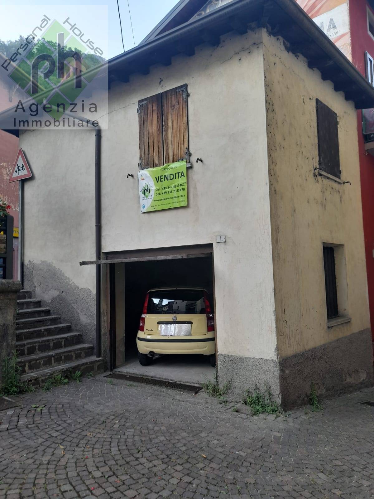 Box o garage in vendita a Lavenone