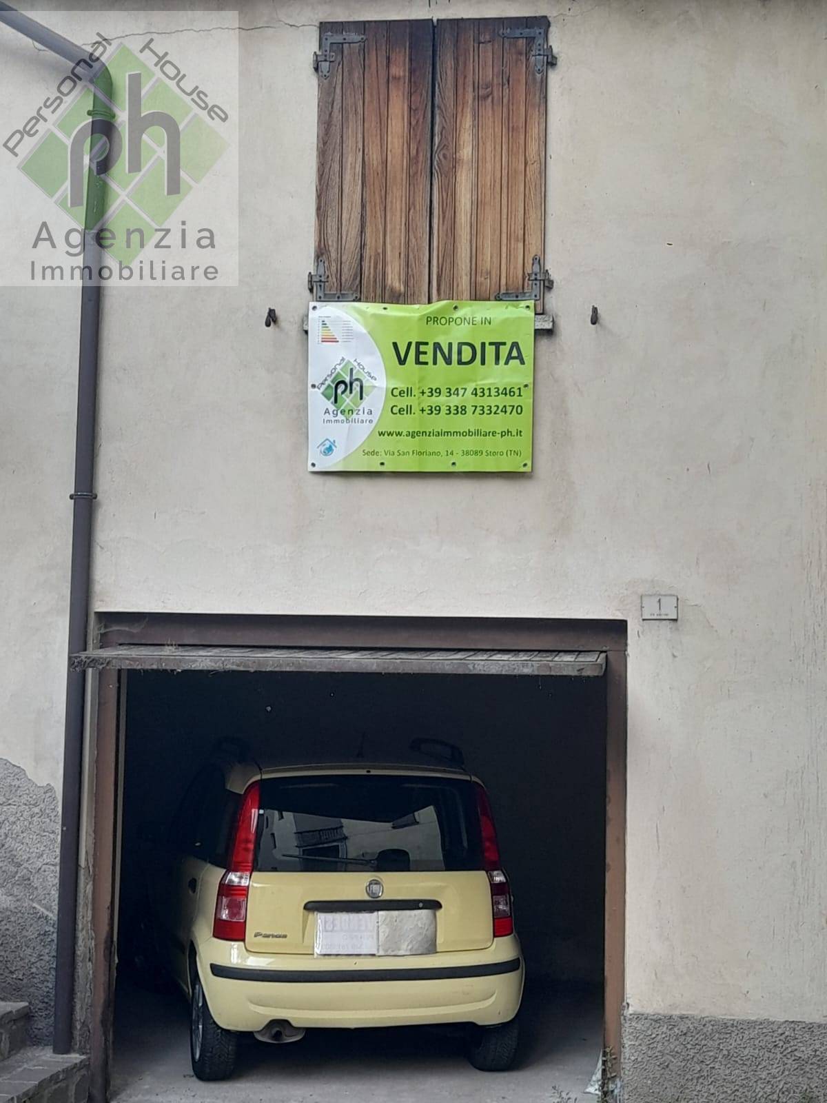 Box o garage in vendita a Lavenone